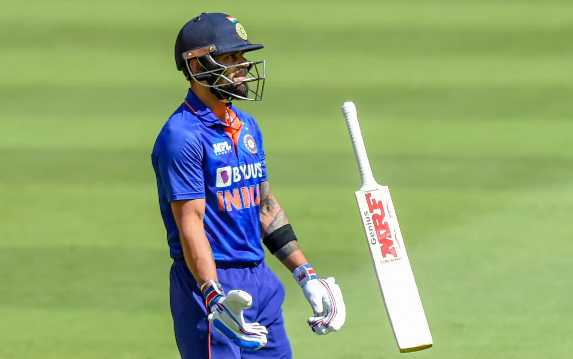 IND vs BAN: वनडे में लगातार फ्लॉप हो रहे Virat Kohli, करियर के बेहद खराब दौर से गुजर रहे 'रन मशीन'