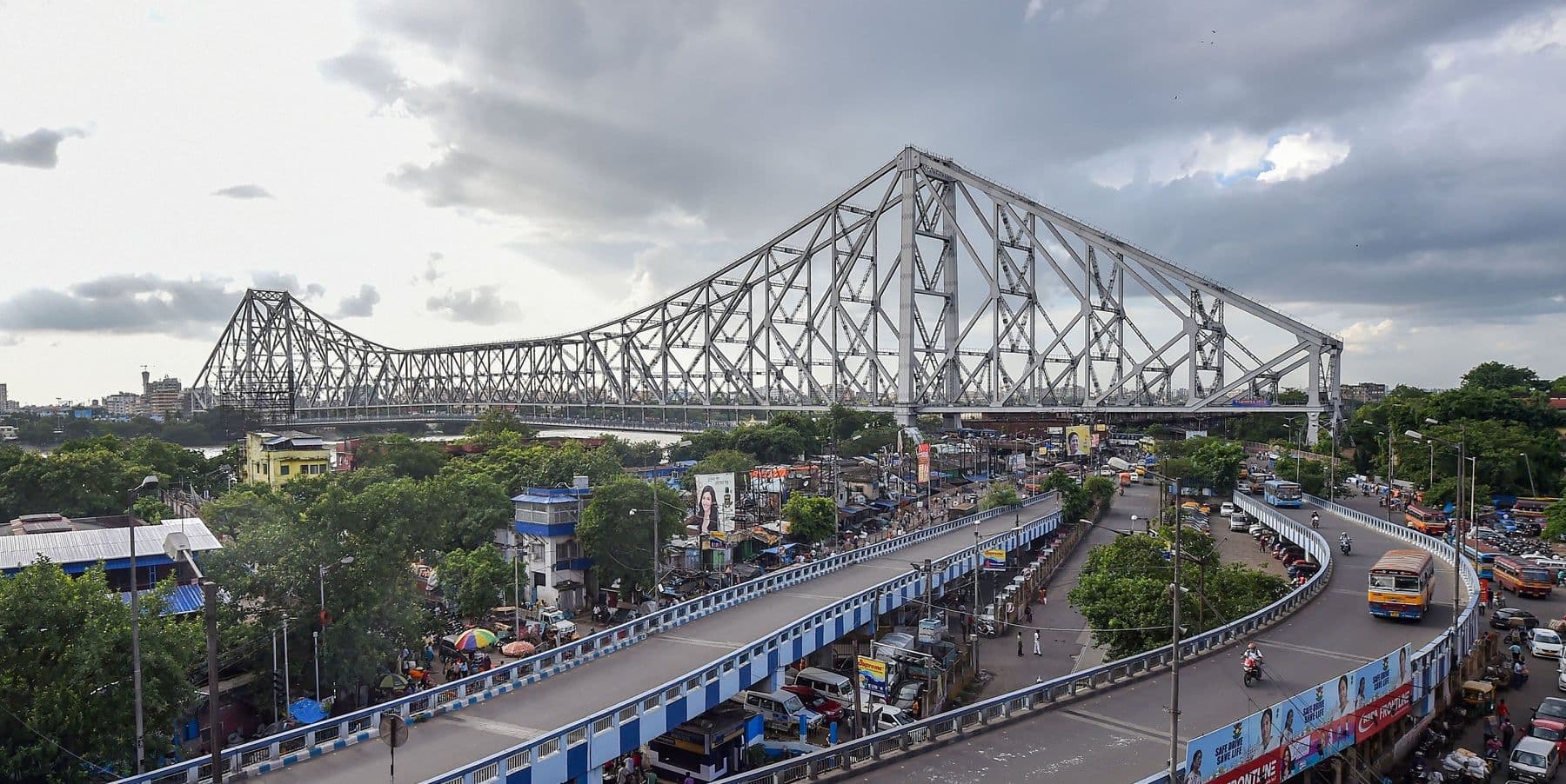 कोलकाता की सड़कों पर लगे सैकड़ों CCTV बंद, साइबर अटैक की आशंकाओं के बीच जांच तेज