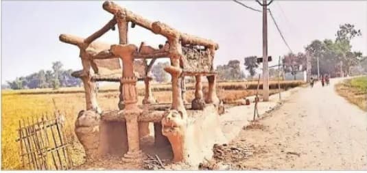 सरकार ने नहीं दिया ध्यान तो लोगों ने श्रमदान से बना डाली यात्री शेड, चापाकल के साथ दी ये सुविधा