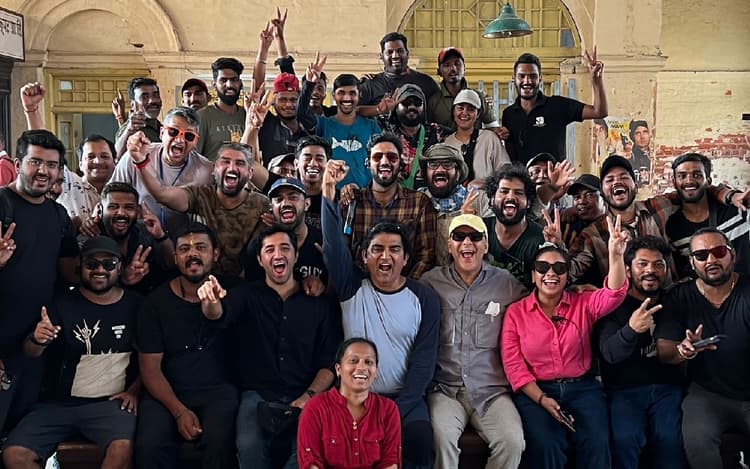 फिल्म '12th फेल' लेकर आ रहे हैं विधु विनोद चोपड़ा, विक्रांत मैसी निभायेंगे लीड रोल