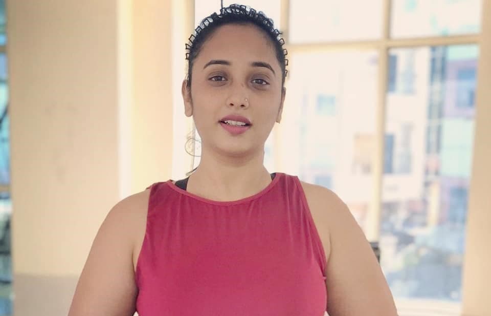 सोशल मीडिया पर ‘लेडी दबंग’ रिटर्न्स, इस नए अवतार में रानी चटर्जी मानो पूछ रही हैं- स्वागत नहीं करोगे हमारा?