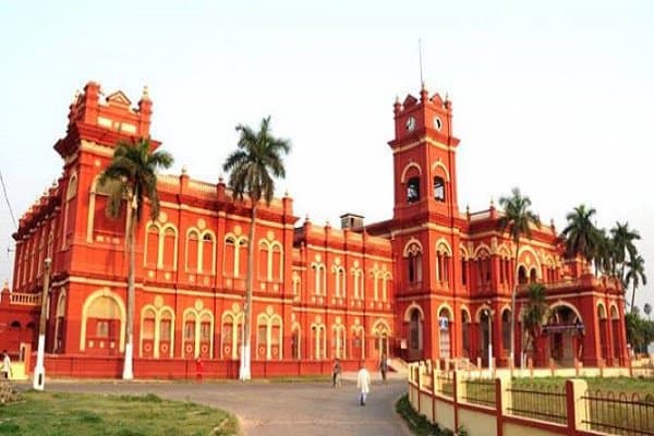 बिहार में विरासत भवनों से छेड़छाड़ पर सरकार सख्त, संरक्षण समिति की अनुशंसा के बगैर अब नहीं होगा बदलाव