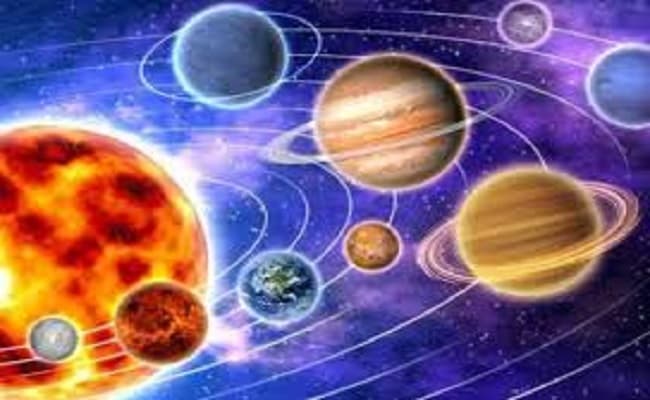 Astrology: इन ग्रहों के अशुभ प्रभाव से जीवन में झेलनी पड़ती हैं तकलीफें, जानें लक्षण और ज्योतिषीय उपाय