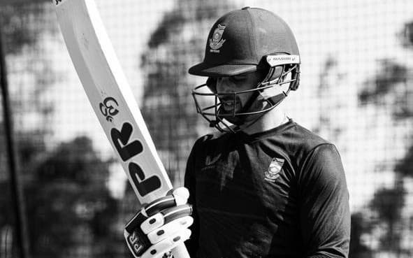 World Cup 2023: बजरंग बली का भक्त है ये साउथ अफ्रीका का खिलाड़ी, बल्ले पर लिखा है 'ॐ'