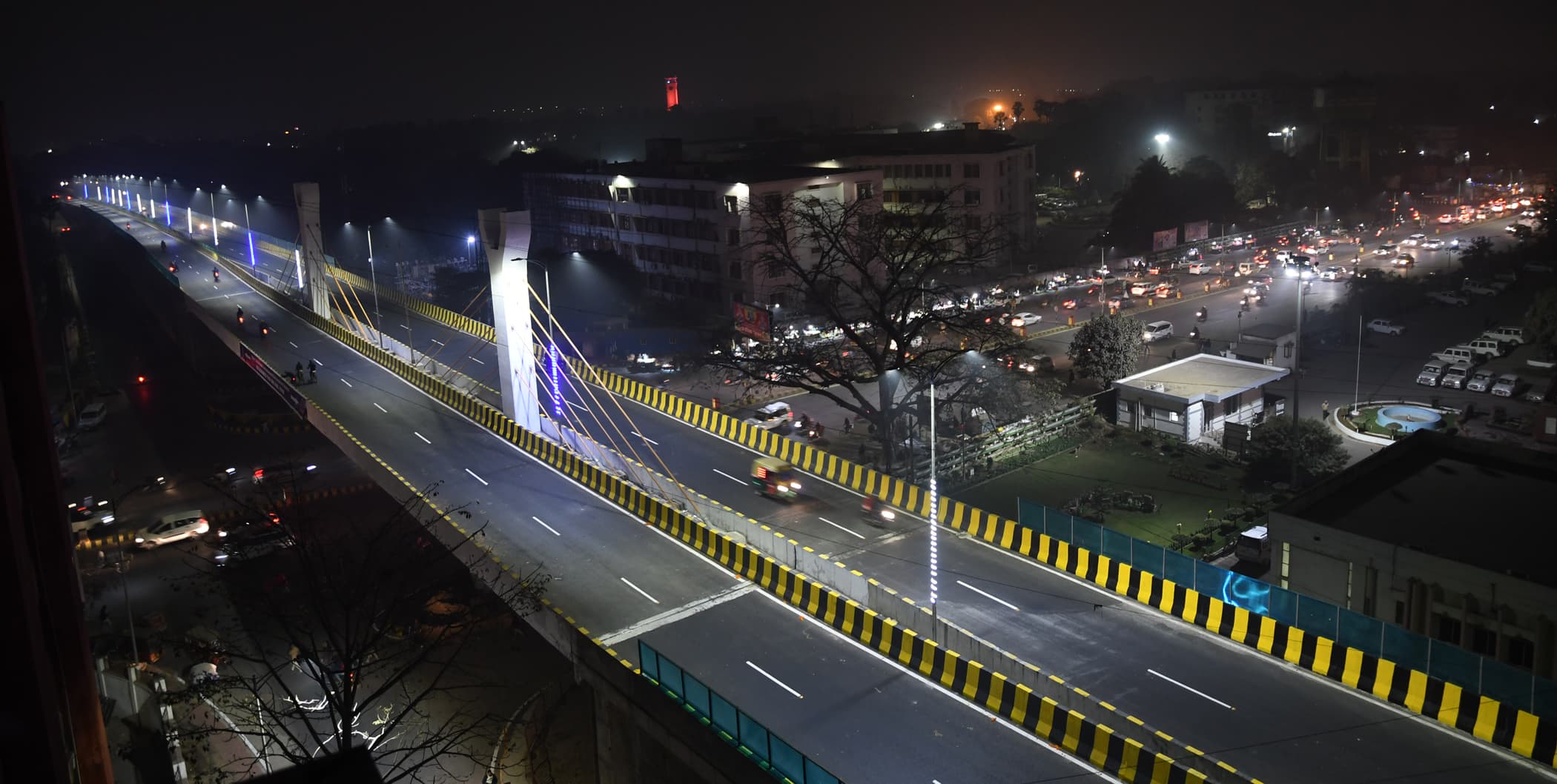 सर्दी तो सितमगर है: राजधानी पटना में शीतलहर, दोपहर में भी राहत नहीं, तसवीरों में कैद ठिठुरती जिंदगी...