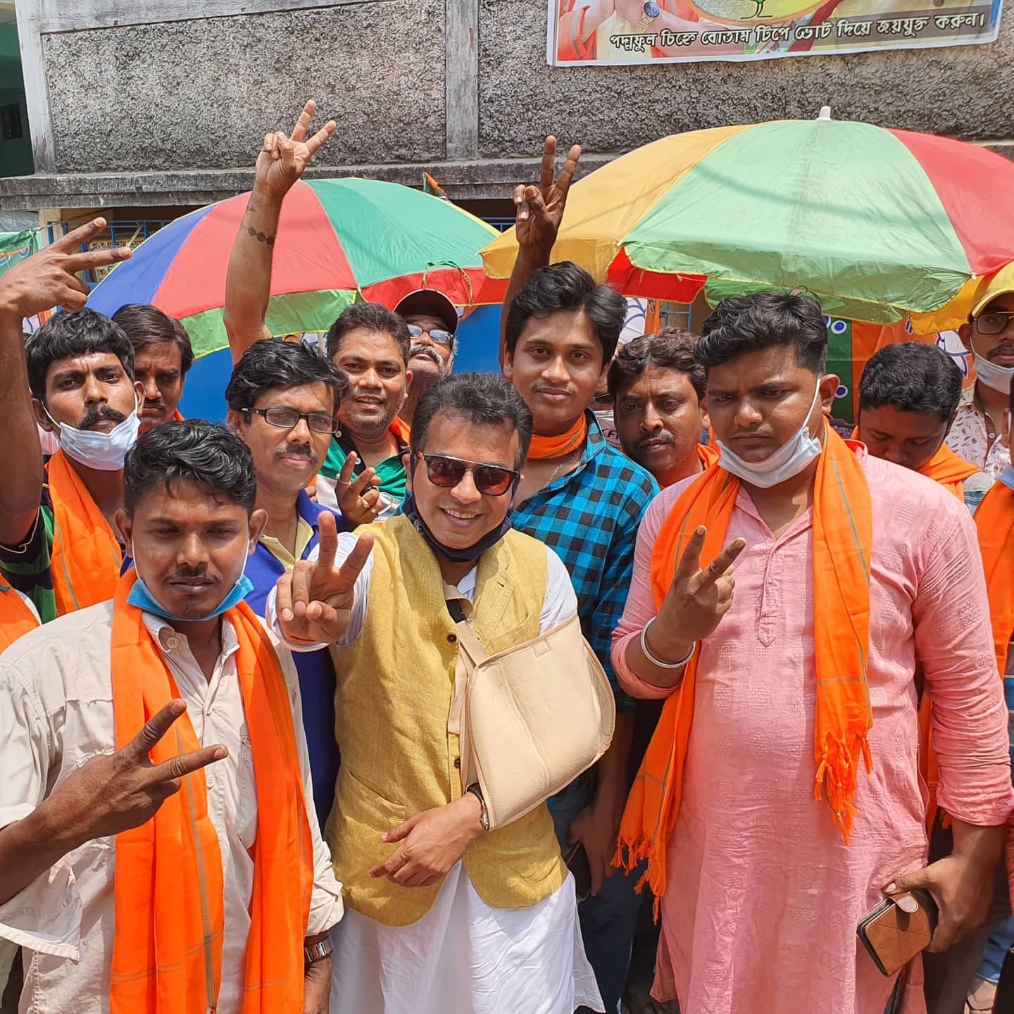 Bengal Election 2021: वोट मांगने को लेकर भाजपा उम्मीदवार रूद्रनील घोष ने चलाया जनसंपर्क अभियान