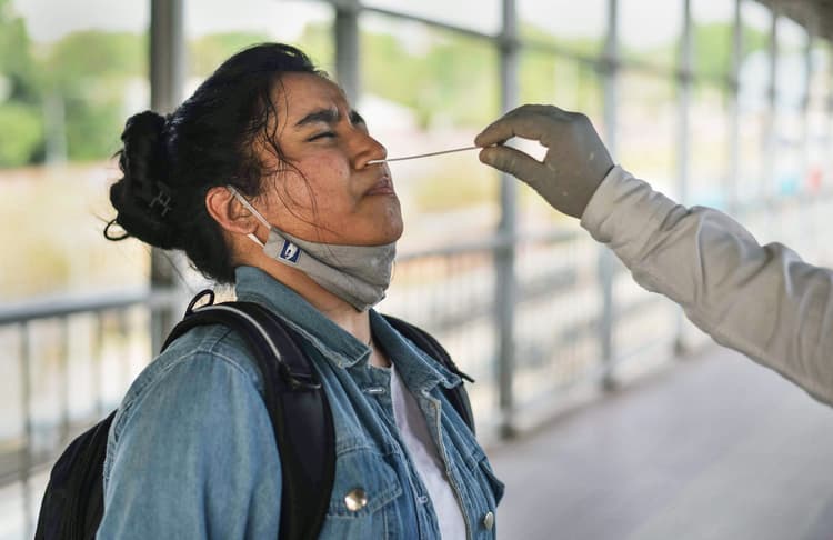 Coronavirus Updates : बुखार, कफ, गले में खराश या लूज मोशन हो तो डॉक्टर के पास जाएं, आईएमए ने कही ये बात