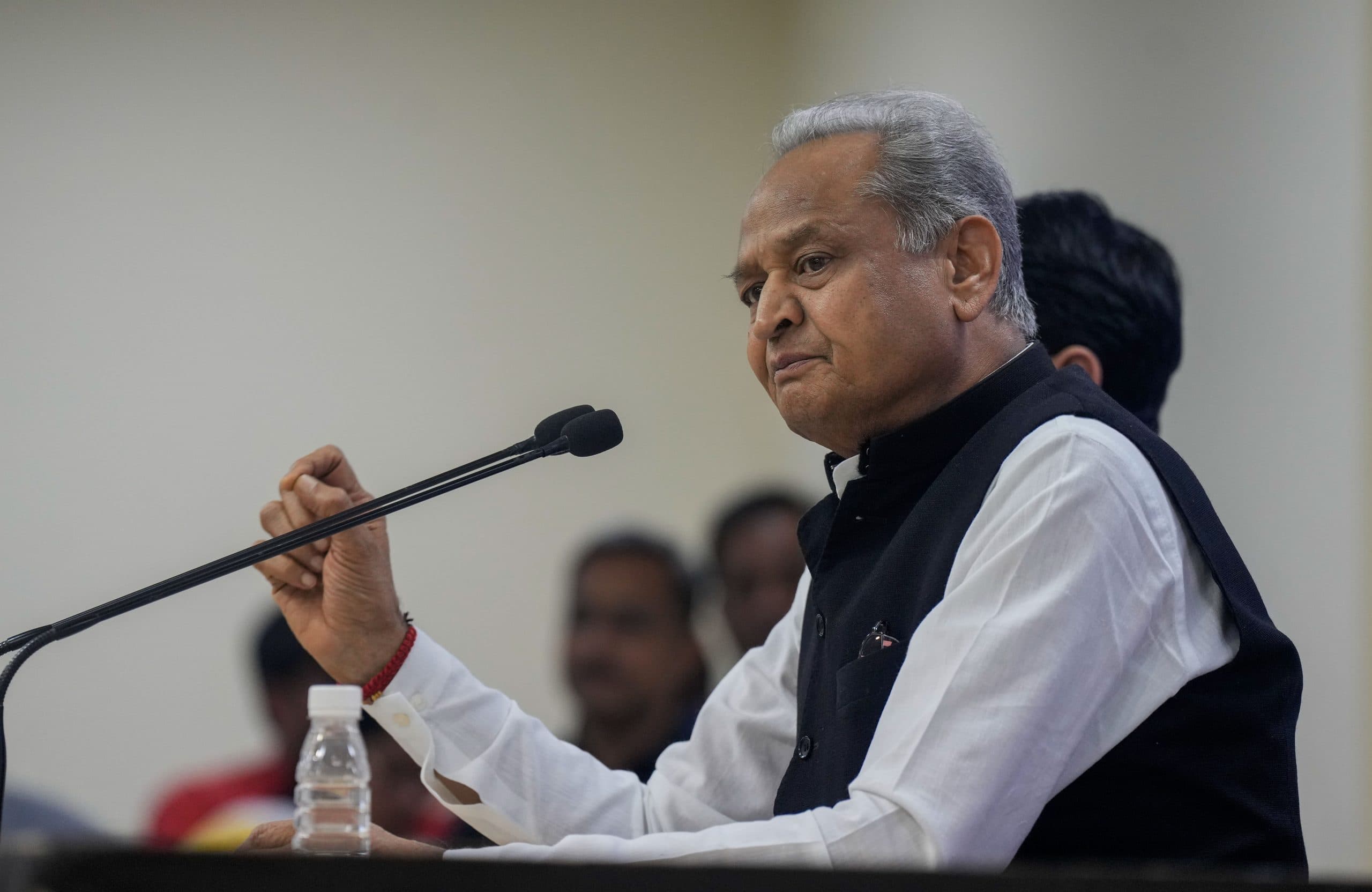 Rajasthan Election 2023 : क्या होगा राजस्थान के सीएम अशोक गहलोत के 3 वफादारों का ? कट सकता है टिकट