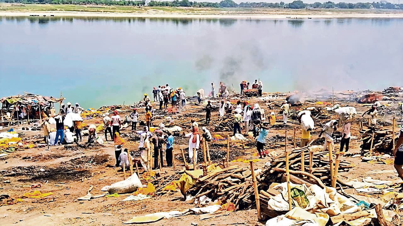 बिहार में गर्मी का असर: बक्सर के श्मशान घाट पर रोज आ रहे 100 से अधिक शव, अंतिम संस्कार के लिए घंटों का इंतजार