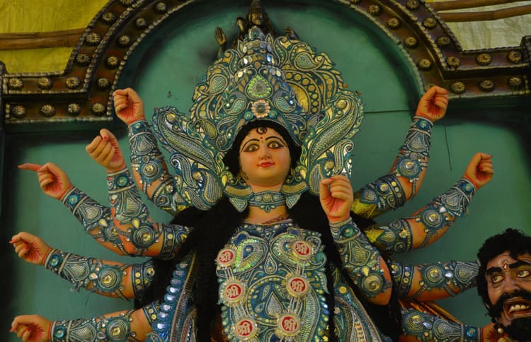 Durga Puja 2023: तस्वीरों में देखें पटना की दुर्गा पूजा का आकर्षक नजारा, भव्य पंडाल और लाइटिंग