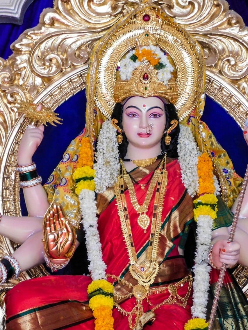 नवरात्रि के नौ दिनों में मां दुर्गा के अलग-अलग स्वरूपों की होती है पूजा, जानें कब कौन सी देवी की होगी पूजा