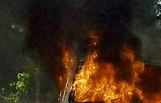 घर में विस्फोट होने से दो संदिग्ध आतंकवादियों की मौत