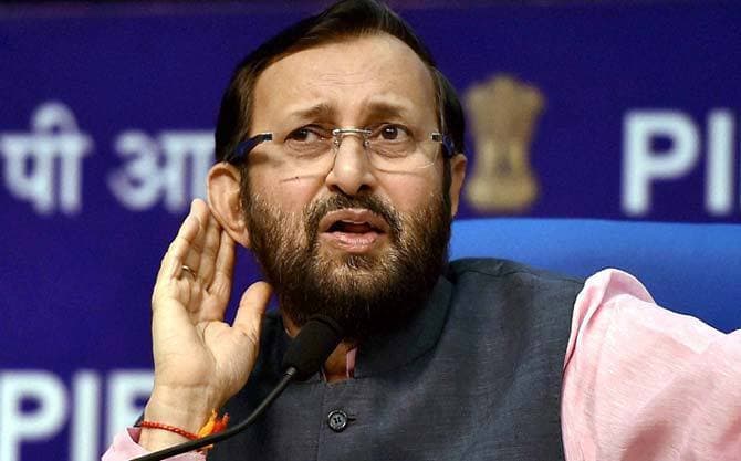 डीडी पर भागवत के भाषण के प्रसारण में कुछ गलत नहीं : जावडेकर