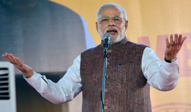 मोदी ने ''श्रमेव जयते योजना'' की शुरुआत की, SMS के जरिए लाखों छात्रों तक बनाई पहुंच