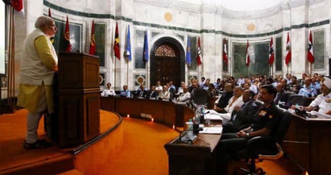 सैन्य कमांडरों के सम्मेलन में बोले मोदी, अदृश्य शत्रुओं से खतरा