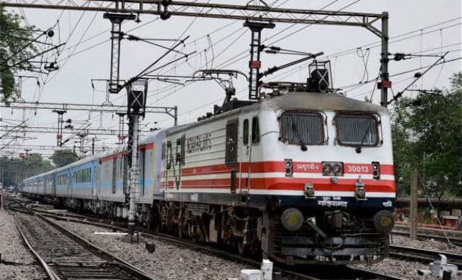 खुशखबरी! अब रेलवे टिकटें मिलेंगी EMI पर