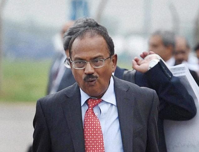 ममता बनर्जी से आतंकी गतिविधियों पर NSA अजित डोभाल ने की बात