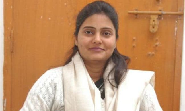 UP Election 2022: अनुप्रिया पटेल का सपा गठबंधन पर पलटवार, बोलीं- 10 मार्च को वोटर्स देंगे ‘करारा जवाब’