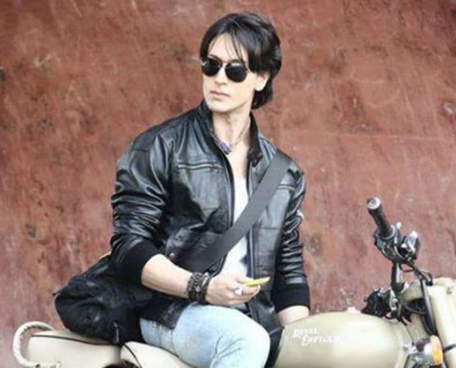 अब टाइगर श्रॉफ होंगे करण के ''स्टूडेंट ऑफ द ईयर''!