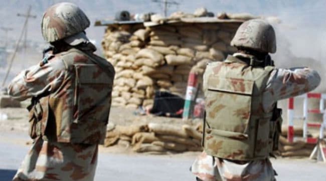 पाकिस्तान में सुरक्षा बलों ने पांच आतंकवादियों को मार गिराया