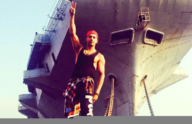 बॉलीवुड अभिनेता वरुण धवन बने रैपर