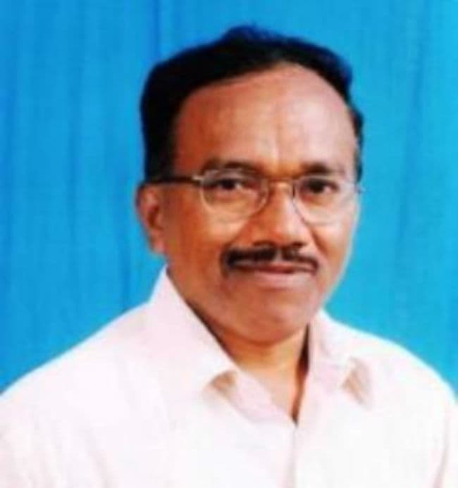 जानिए लक्ष्मीकांत परसेकर का विधायक से CM तक का सफ़र