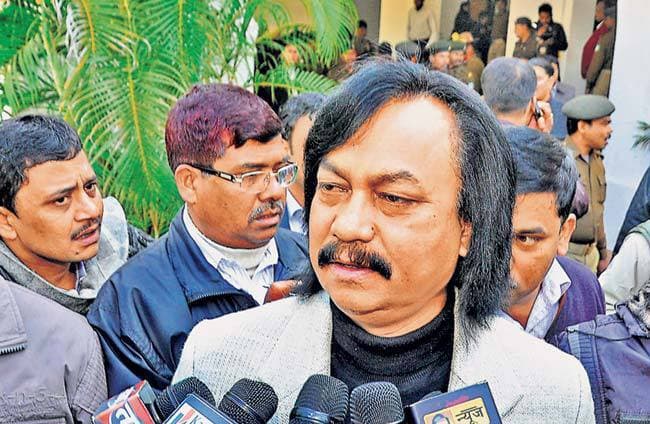 पीटर तमाड़ से लड़ेंगे