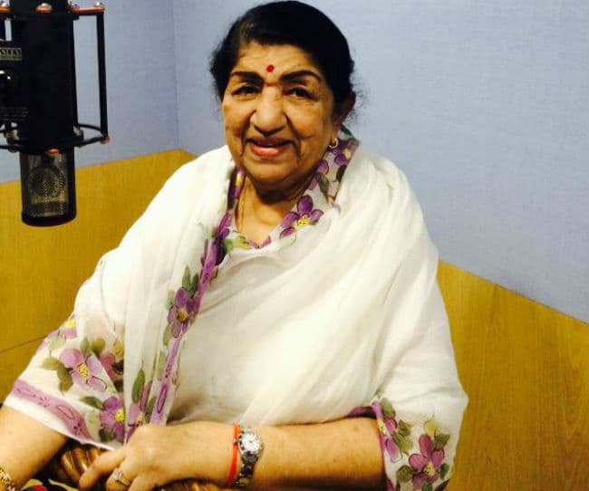 ''मोहब्बत करने वाले कम न होंगे, तेरी महफिल में लेकिन हम न होंगे''