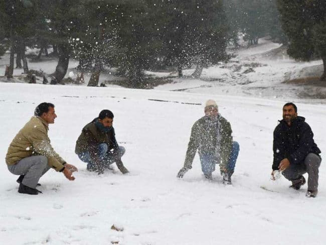 सर्दियों में करें इन ''हिल-स्टेशनों'' का रुख