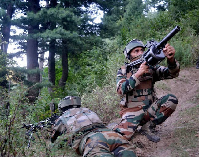 पाकिस्तानी सैनिकों ने किया संघर्ष विराम का उल्लंघन