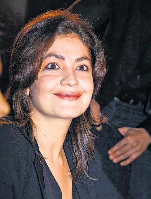 करिश्मा कोटक को लेकर फिल्म बनायेंगी पूजा