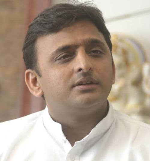 अखिलेश ने पीके को टैक्स फ्री कर कट्टरवाद को दी चुनौती