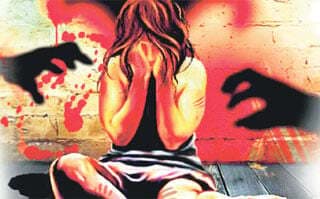 बीरभूम व बर्दवान में तीन छात्राओं से रेप
