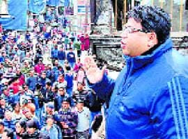 राज्य सरकार से झगड़ा नहीं : रोशन गिरि