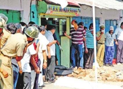 मां-दो बेटियों का कत्ल कर दुकान के अंदर गाड़ा