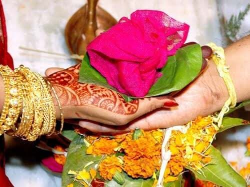 चुनाव बना शादी में बाधा, विवाह की तिथि के इंतजार में दूल्हा