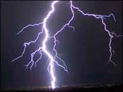 पश्चिम बंगाल में बिजली गिरने से 10 लोगों की मौत