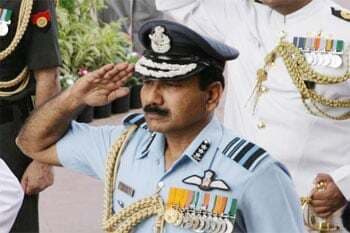 वायुसेना प्रमुख ने की प्रधानमंत्री से मुलाकात, जरुरतों की जानकारी दी