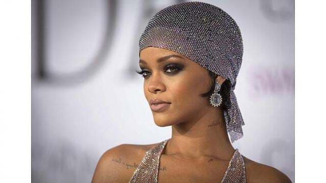 रिहाना का उत्तेजक पोस्टर प्रतिबंधित