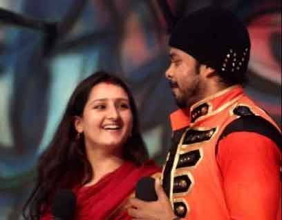 झलक के सेट पर श्रीसंत को प्रोत्साहित करने पहुंची पत्नी भुवनेश्वरी