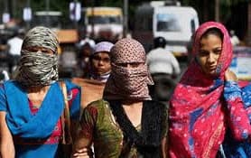 दिल्ली में गर्मी की भयंकर तपिश जारी