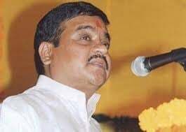 बलात्कार पर टिप्पणी कर महाराष्ट्र के गृहमंत्री ने विवाद छेडा