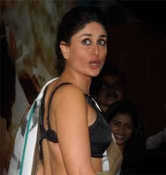 काले ब्लाउज ने बढाई करीना की मुश्किलें