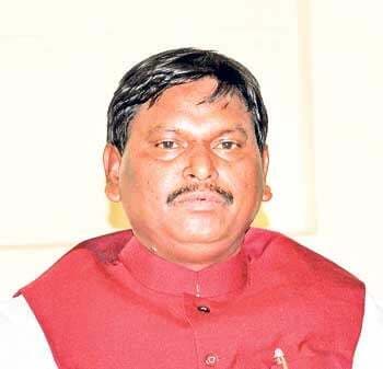 राज्य में खनिज संपदा की लूट माफियाओं का राज : अर्जुन मुंडा