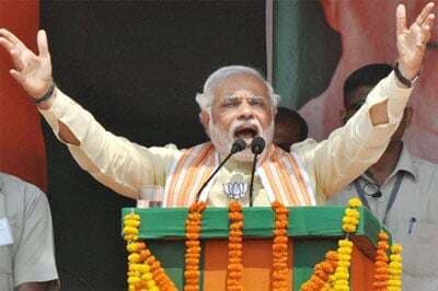 सरकारी अधिकारियों और मंत्रियों की विदेश यात्रा पर नरेंद्र मोदी की कैंची