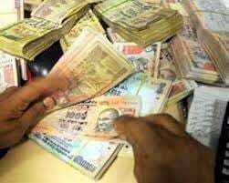 सुस्त कारोबार में रुपया 2 पैसे घटकर 60.14 रुपये प्रति डॉलर