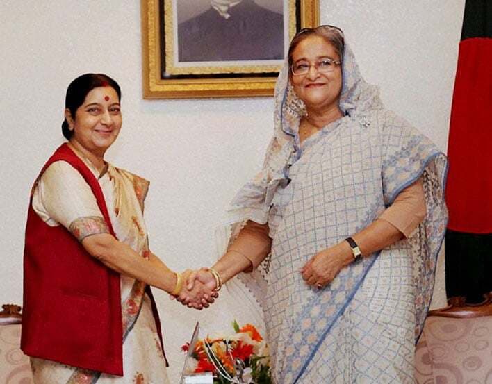 पीएम की शॉल कूटनीति के बाद अब सुषमा की साड़ी