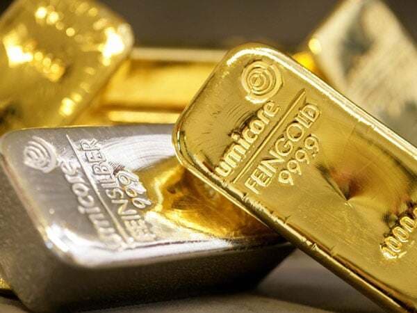 वैश्विक संकेतों के बीच सोना , चांदी में पुन: उछाल
