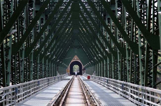 मोदी ने दिया जम्मू-कटरा रेल का नाम ''श्री शक्ति एक्सप्रेस''