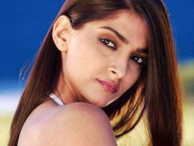 डायमंड से जीतें सोनम का दिल